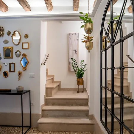 Ca' De L' Astrologo Semesterbostad