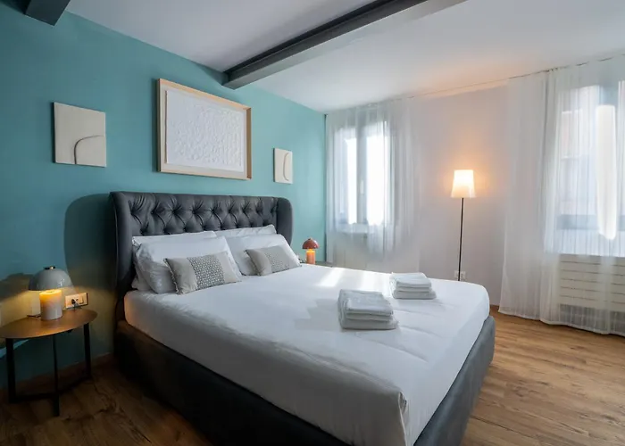 Ca' De L' Astrologo *